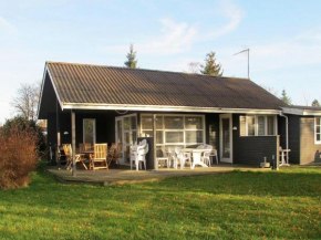 Two-Bedroom Holiday home in Væggerløse 30